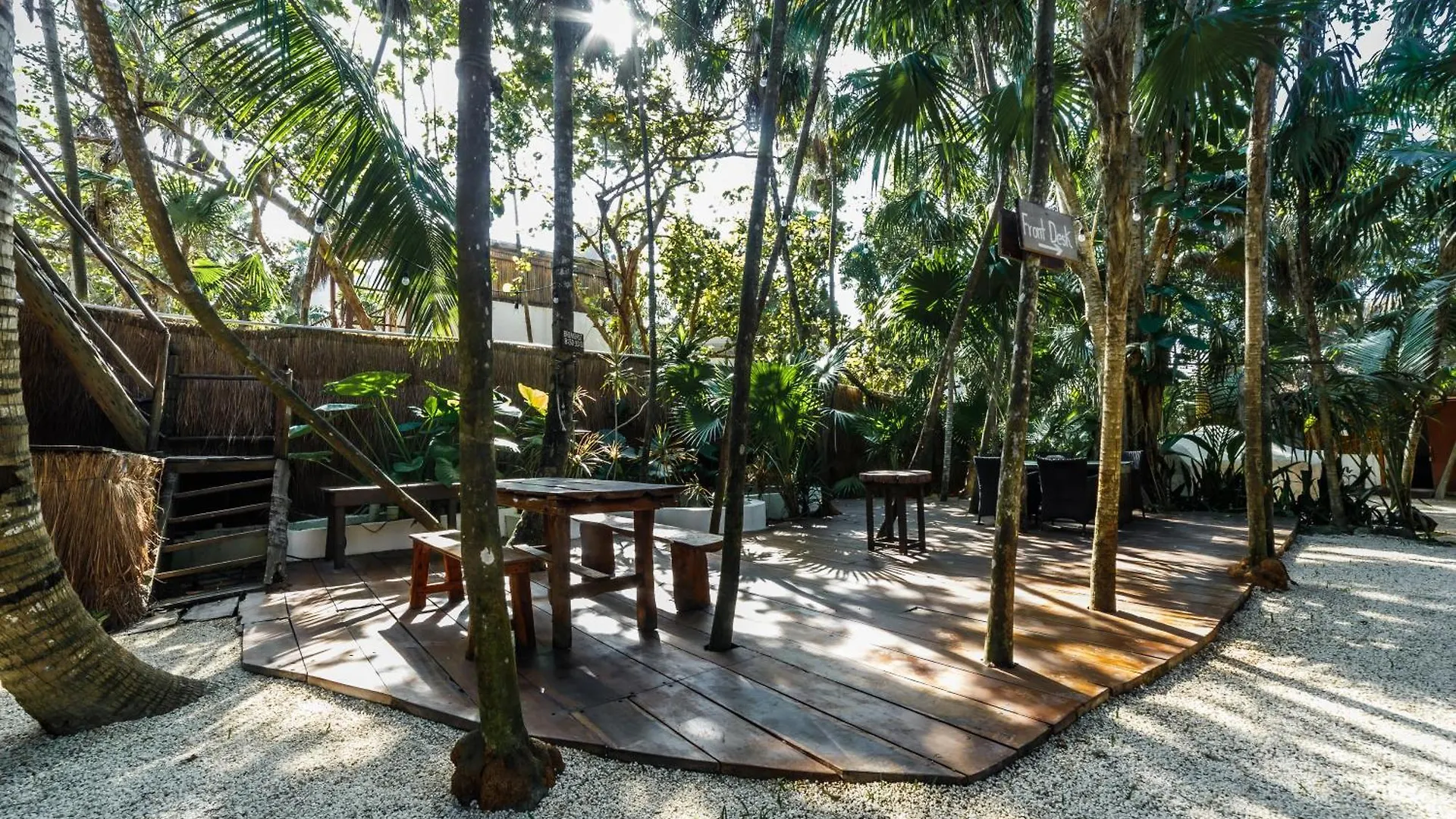 Hotel Eco Banitas Tulum
