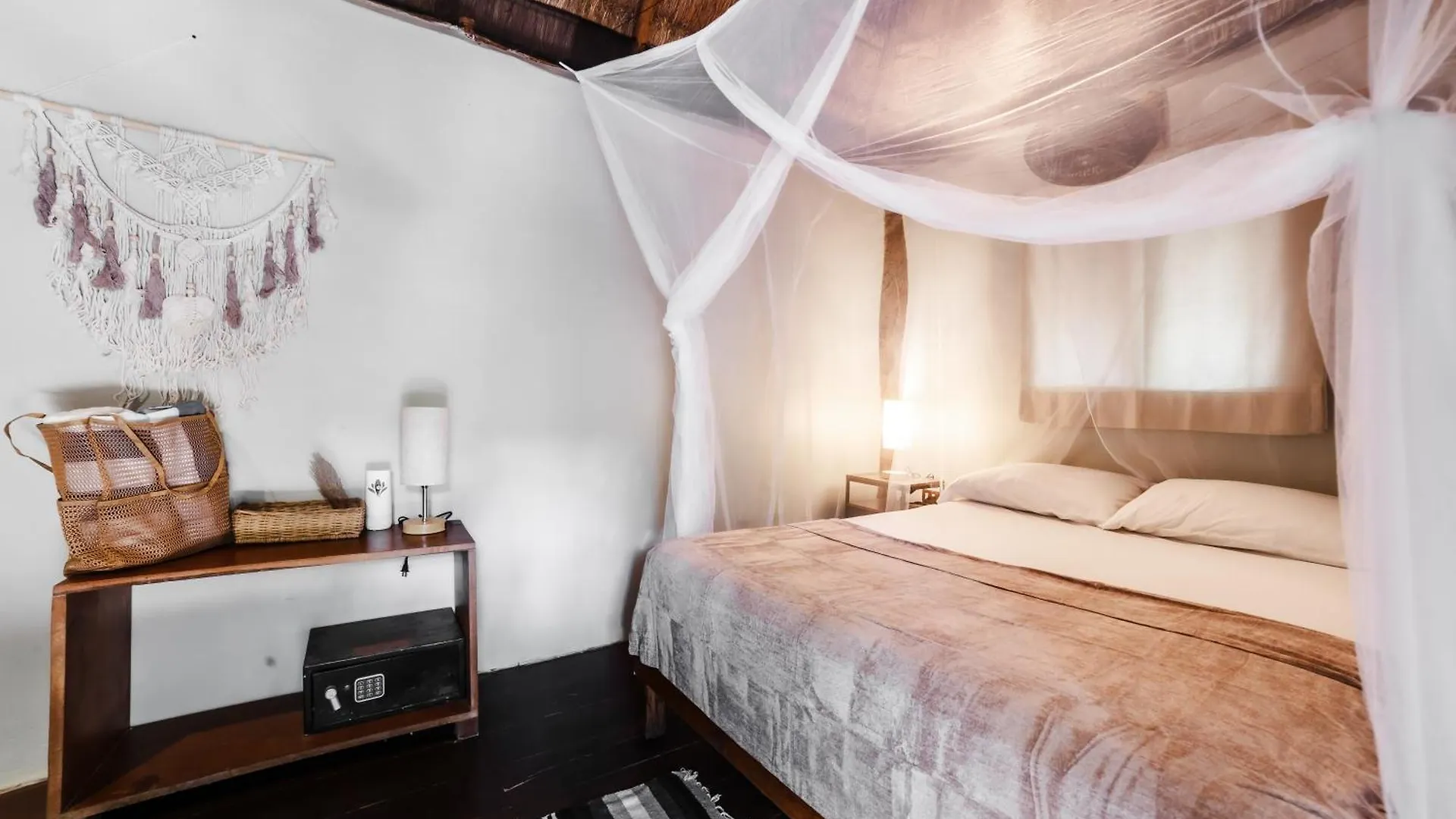 Hotel Eco Banitas Tulum 0*,