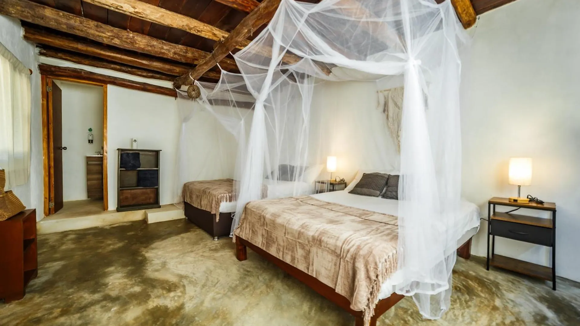 Hotel Eco Banitas Tulum