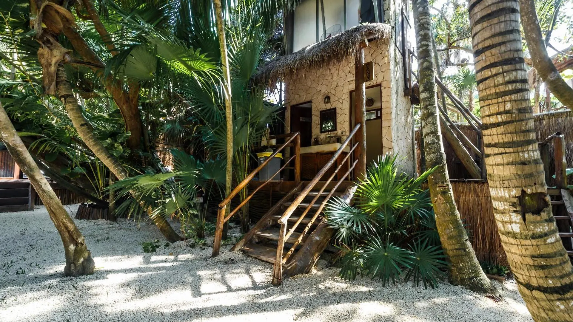 Отель Eco Banitas Тулум